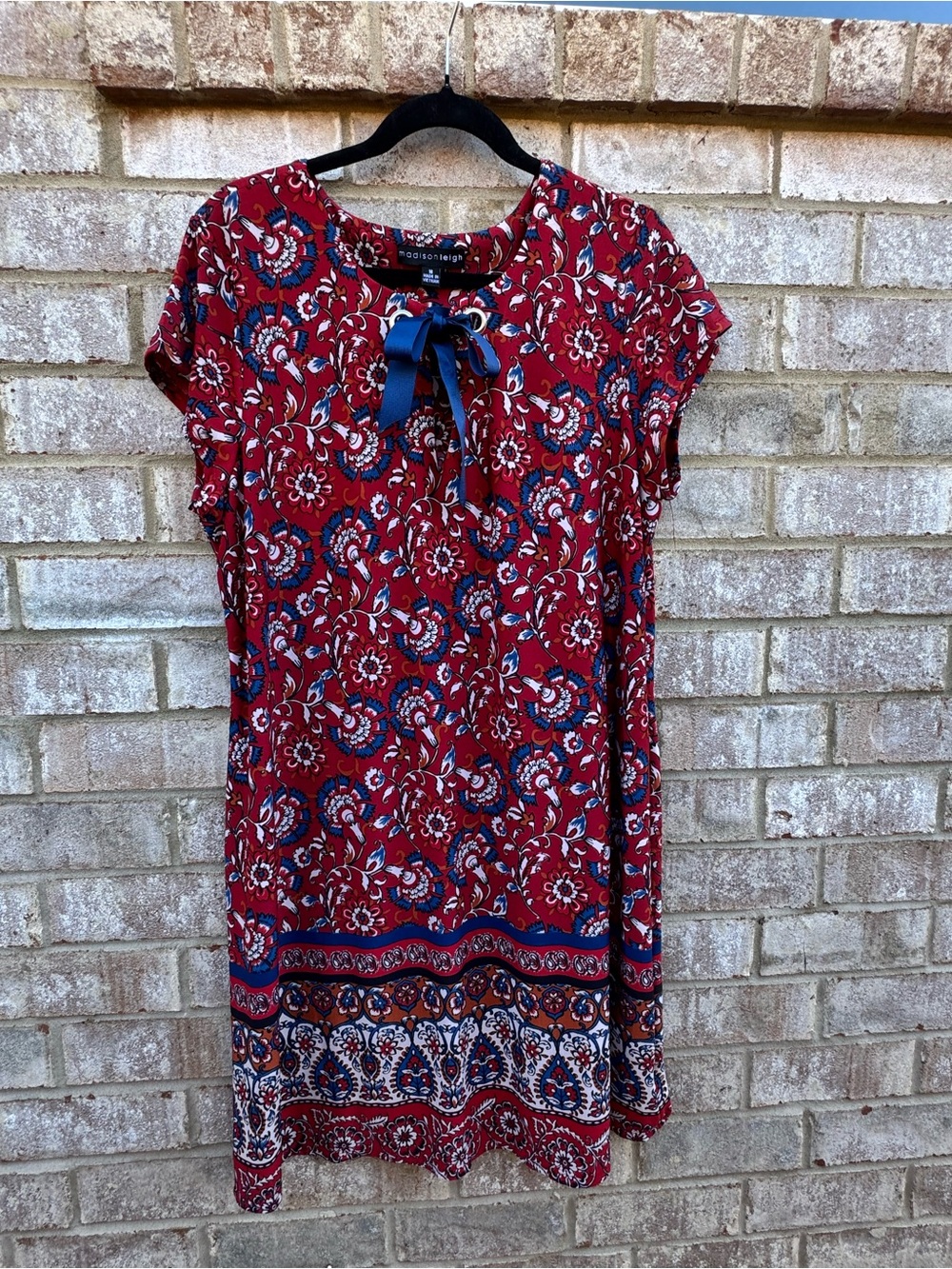 madison leigh Red Floral Tie-Neck Short Sleeve Tunic
